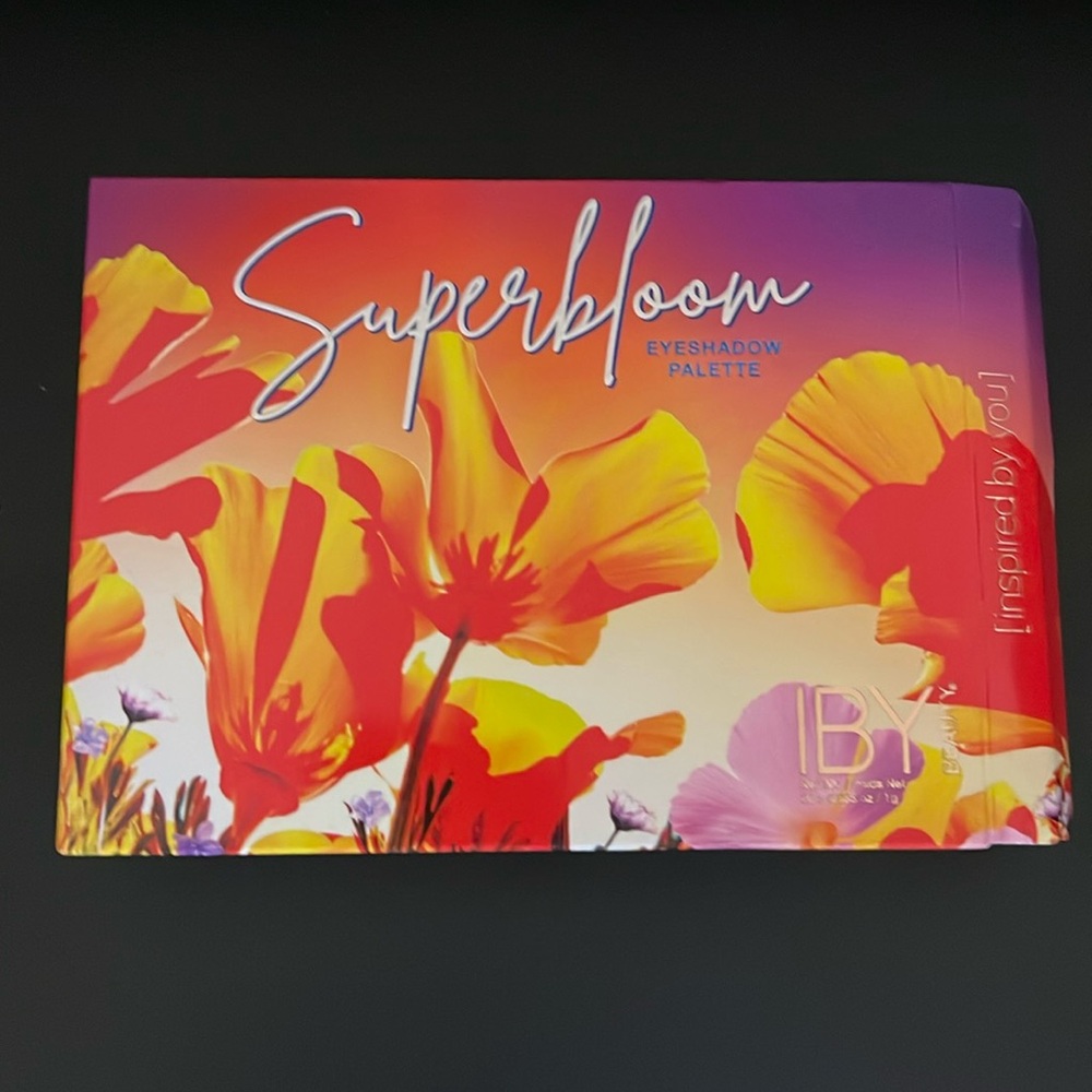 Iby superbloom eyeshadow palette